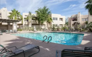 Photo #4: 6169198 Listing