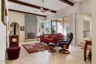 Photo #5: 6169347 Listing