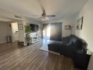 Photo #2: 6169394 Listing