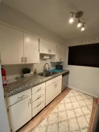 Photo #5: 6169394 Listing