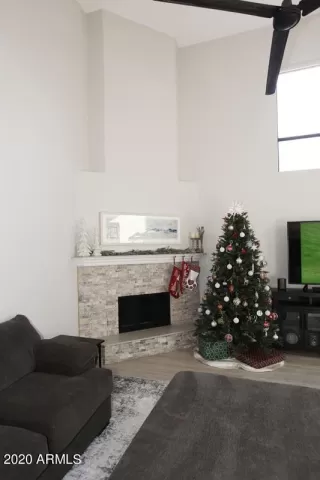 Photo #6: 6169817 Listing 