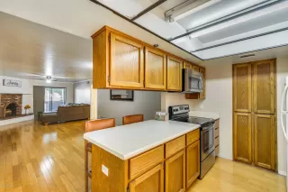 Photo #2: 6169873 Listing