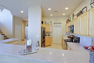 Photo #3: 6170055 Listing