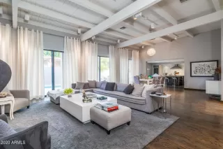 Photo #6: 6170180 Listing