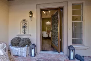 Photo #2: 6170584 Listing 