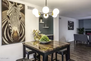 Photo #2: 6170767 Listing