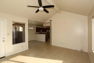 Photo #5: 6170931 Listing