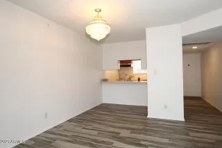 Photo #4: 6170944 Listing