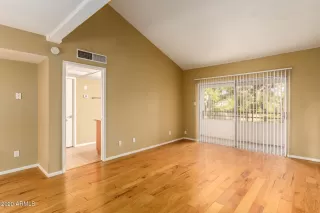 Photo #2: 6170955 Listing 