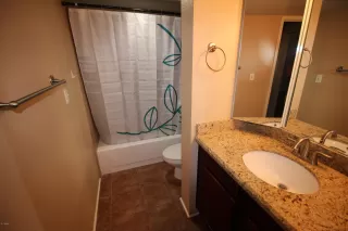 Photo #6: 6170995 Listing