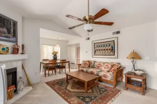 Photo #3: 6171065 Listing