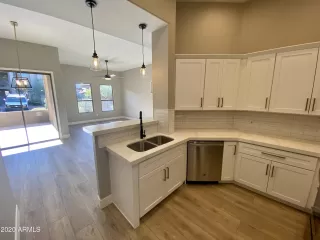 Photo #4: 6171197 Listing