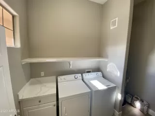 Photo #5: 6171197 Listing