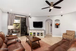 Photo #5: 6171412 Listing