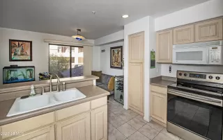 Photo #6: 6171456 Listing