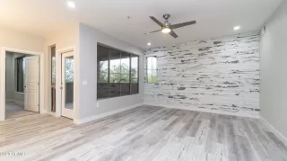 Photo #6: 6171705 Listing