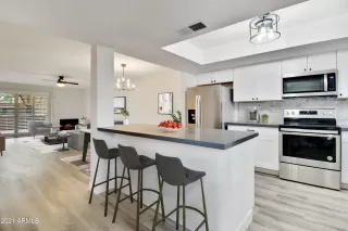 Photo #2: 6172434 Listing 