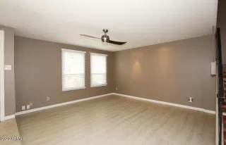Photo #5: 6172822 Listing