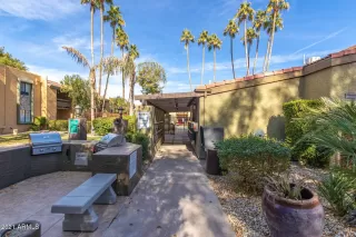 Photo #2: 6173053 Listing