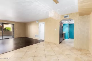 Photo #3: 6173053 Listing