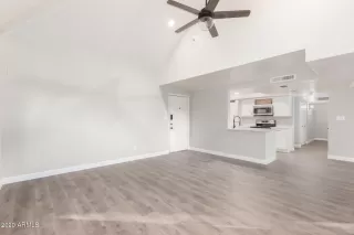 Photo #3: 6173107 Listing 