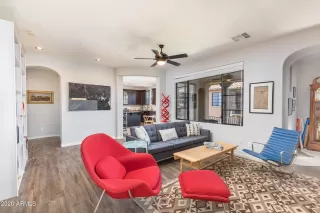 Photo #2: 6173594 Listing