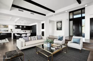 Photo #2: 6173774 Listing