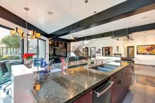 Photo #6: 6174502 Listing