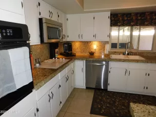 Photo #4: 6174666 Listing 