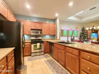 Photo #4: 6174678 Listing