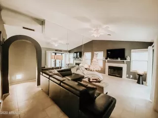 Photo #3: 6174836 Listing