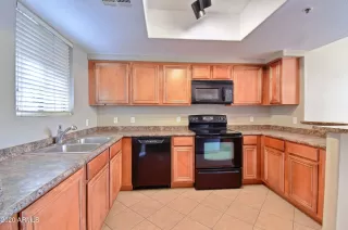 Photo #5: 6174956 Listing