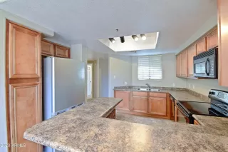 Photo #6: 6174956 Listing