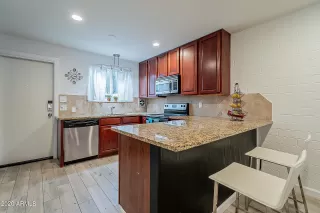 Photo #3: 6175115 Listing 