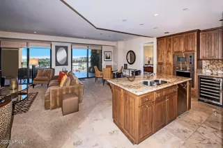 Photo #4: 6175437 Listing