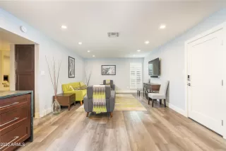 Photo #2: 6175631 Listing 