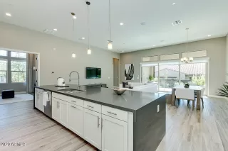 Photo #4: 6175663 Listing 