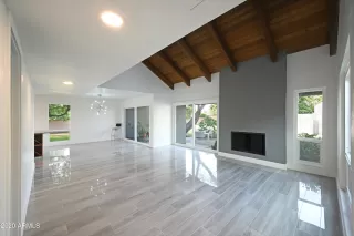 Photo #1: 6176094 Listing 