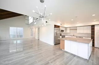 Photo #5: 6176094 Listing 