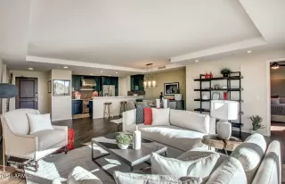 Photo #4: 6176135 Listing