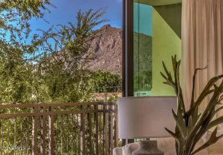 Photo #6: 6176135 Listing