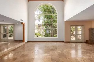 Photo #2: 6176514 Listing