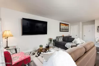 Photo #3: 6176536 Listing 