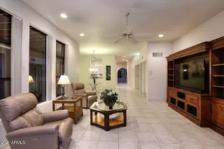 Photo #2: 6176601 Listing