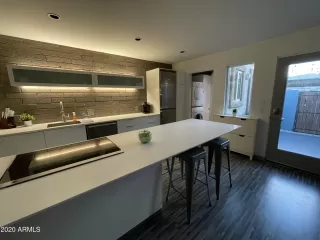 Photo #3: 6176633 Listing