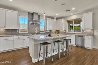 Photo #6: 6176784 Listing