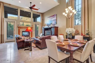 Photo #4: 6176800 Listing