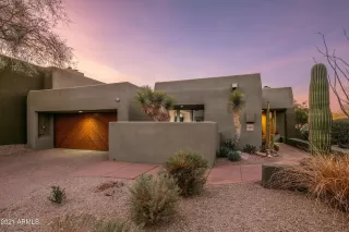 Photo #6: 6176998 Listing