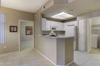 Photo #6: 6177176 Listing