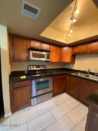 Photo #2: 6177472 Listing